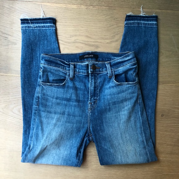 J Brand Denim - J Brand Alana High Rise Crop Skinny Jeans